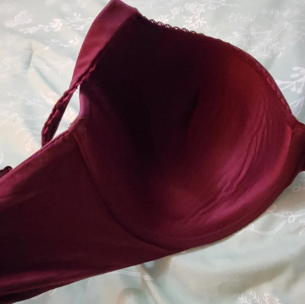 Victoria's Secret Purple Contoured Bra Intimates 34 F Or 34 DDD - Picture 5 of 8